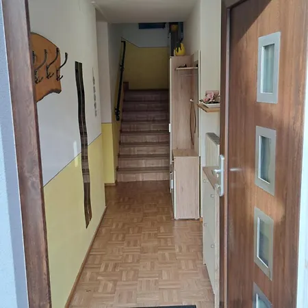 Poelzlbauer Apartmán *