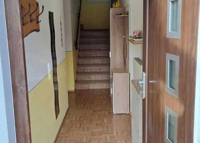 Poelzlbauer Apartman *