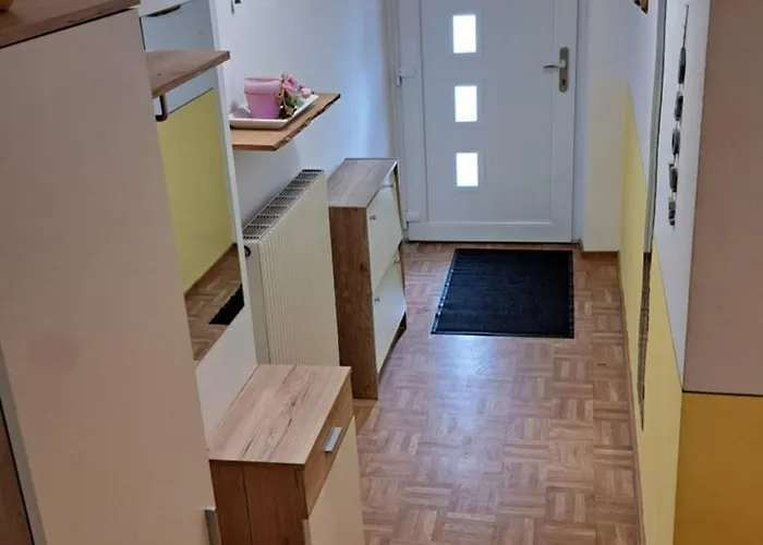 Poelzlbauer Apartman Neuwald